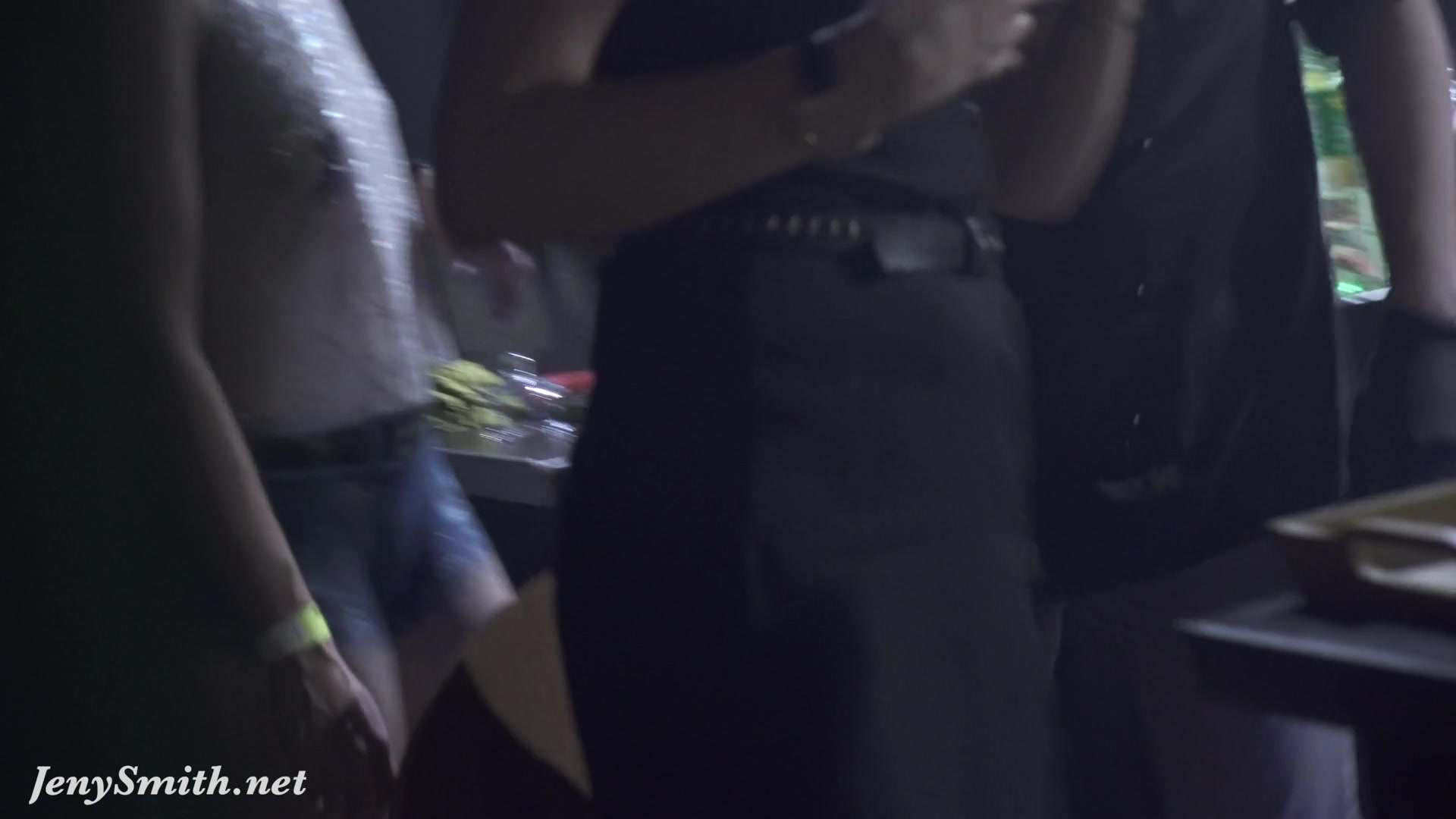 I'm a bottomless bartender!!! Painted shorts!