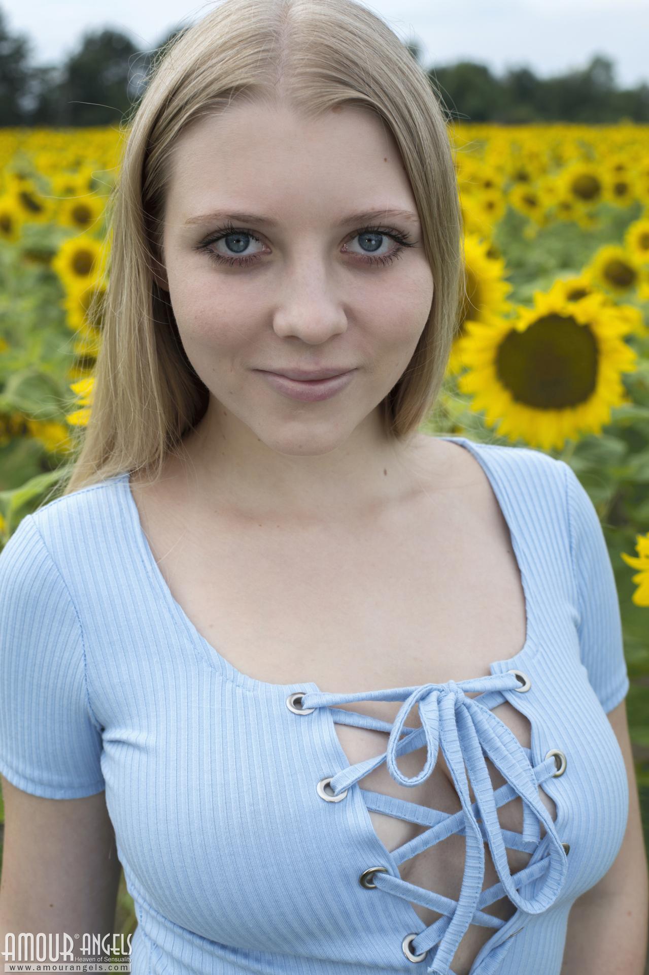 Photo HD Elly Bloom - 7