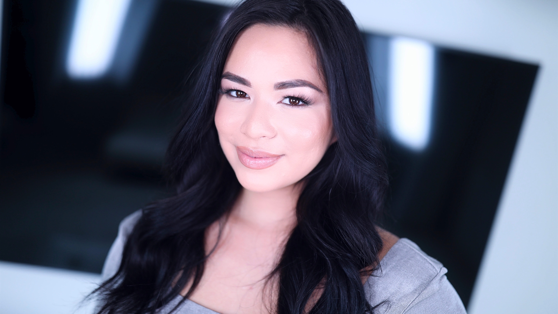 Amateur Allure Welcomes Scarlett Alexis to Give Head, Get Fucked and Swallow a Hot Load