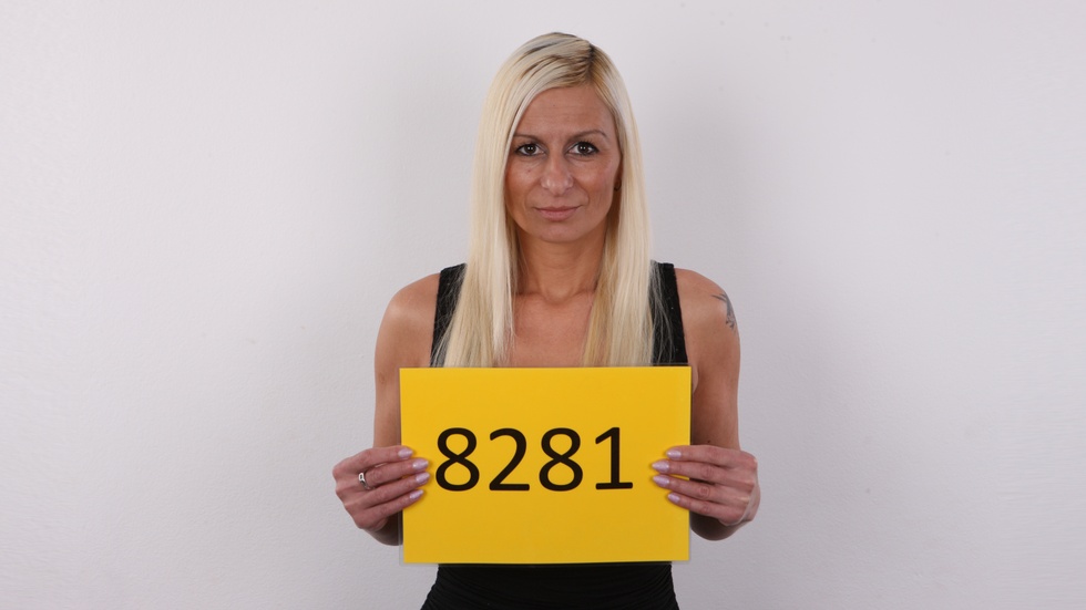 Nikol (8281)