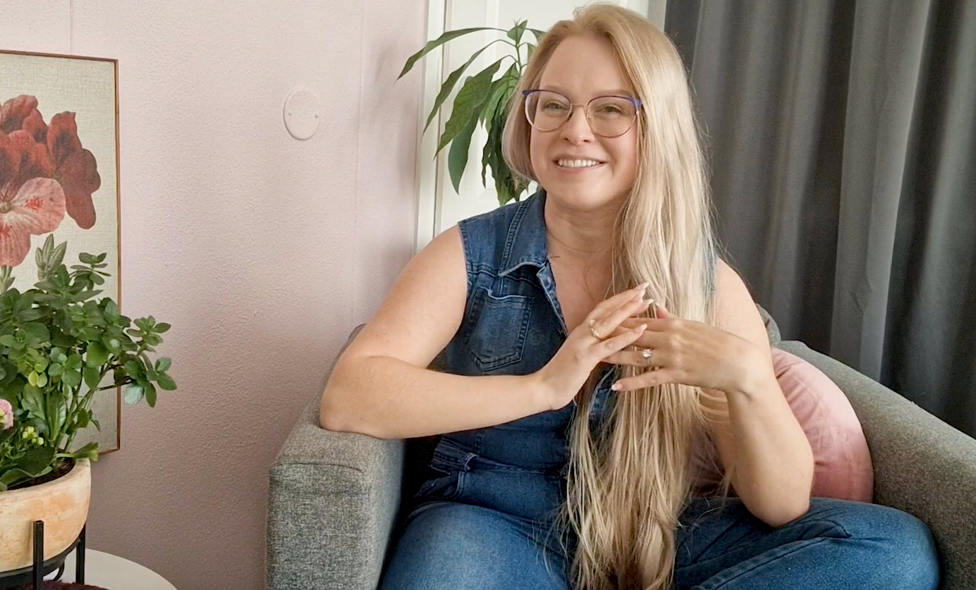 Rapunzel Has a Prince Made of Glass: Interview