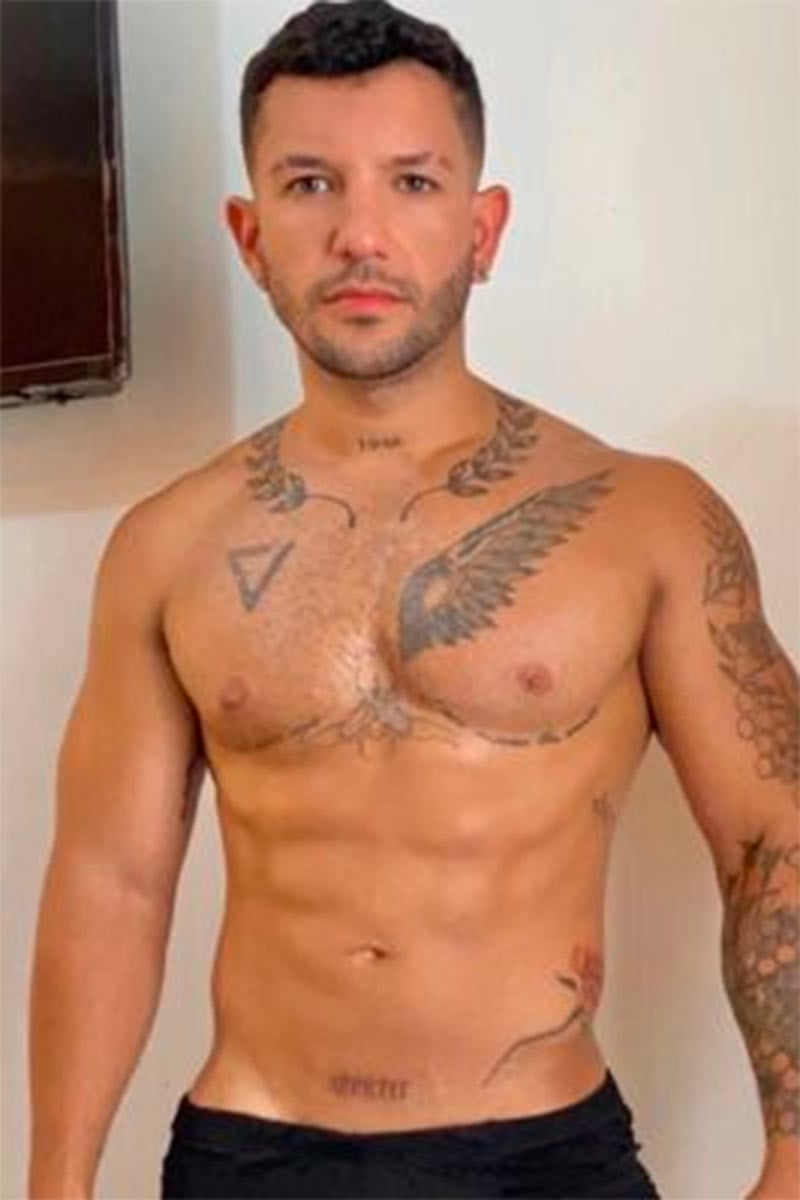 Adam Cast Thiago Dumont