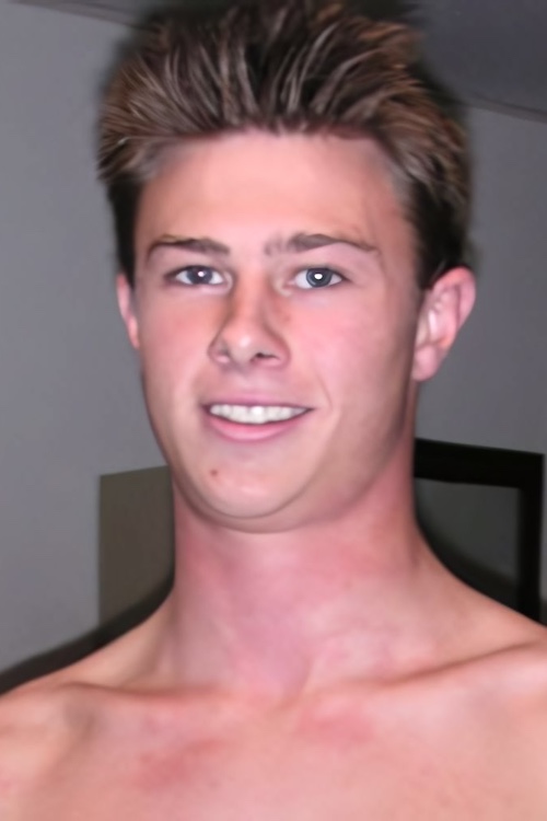 Photo HD Adam Wells - 4
