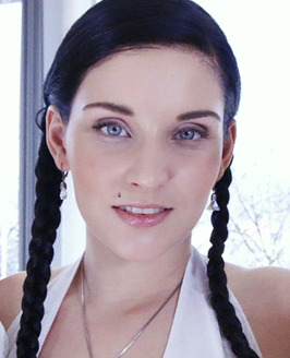 Photo HD Lucia Denville - 5