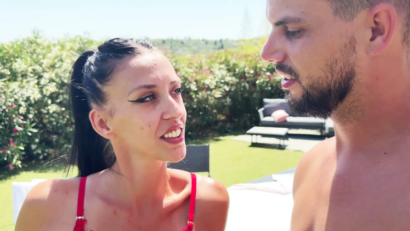 Louna talks about her fantasies... then goes off the rails!