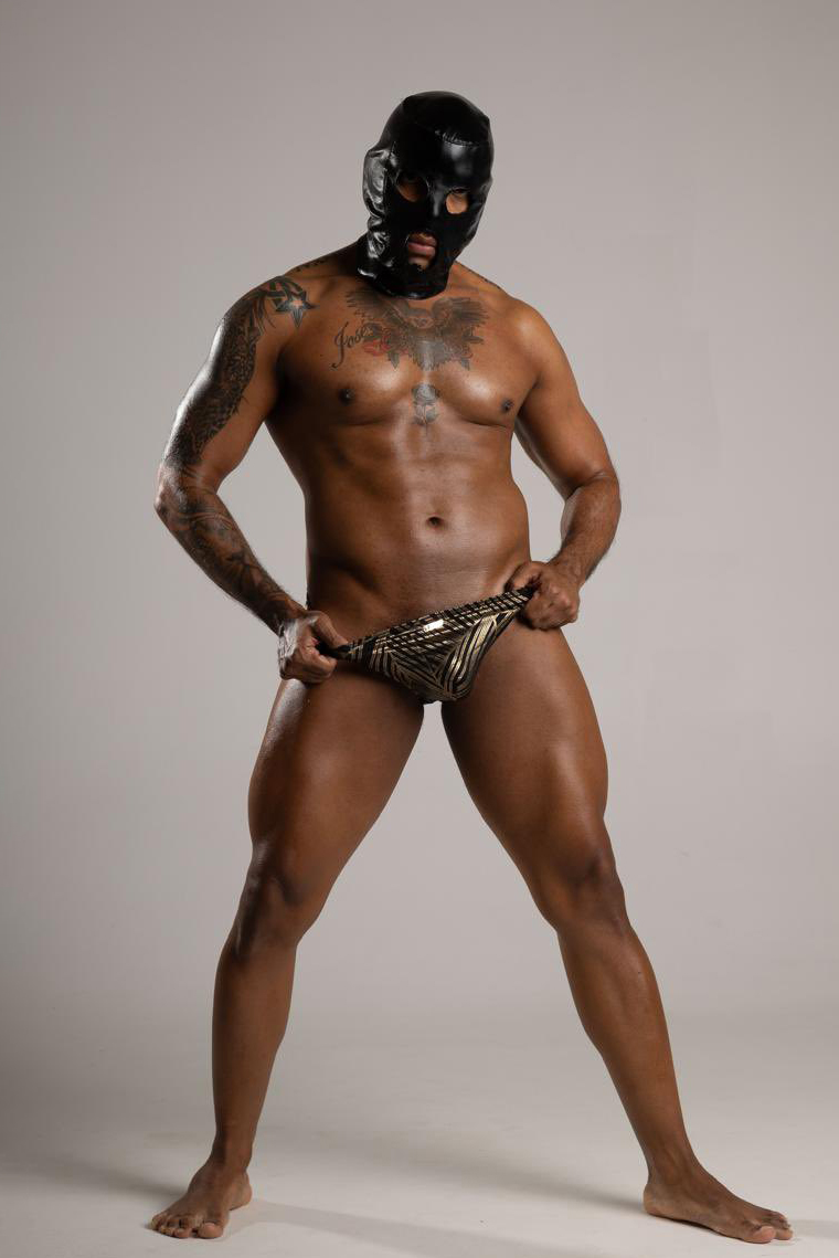 Photo HD Black Manguera - 2