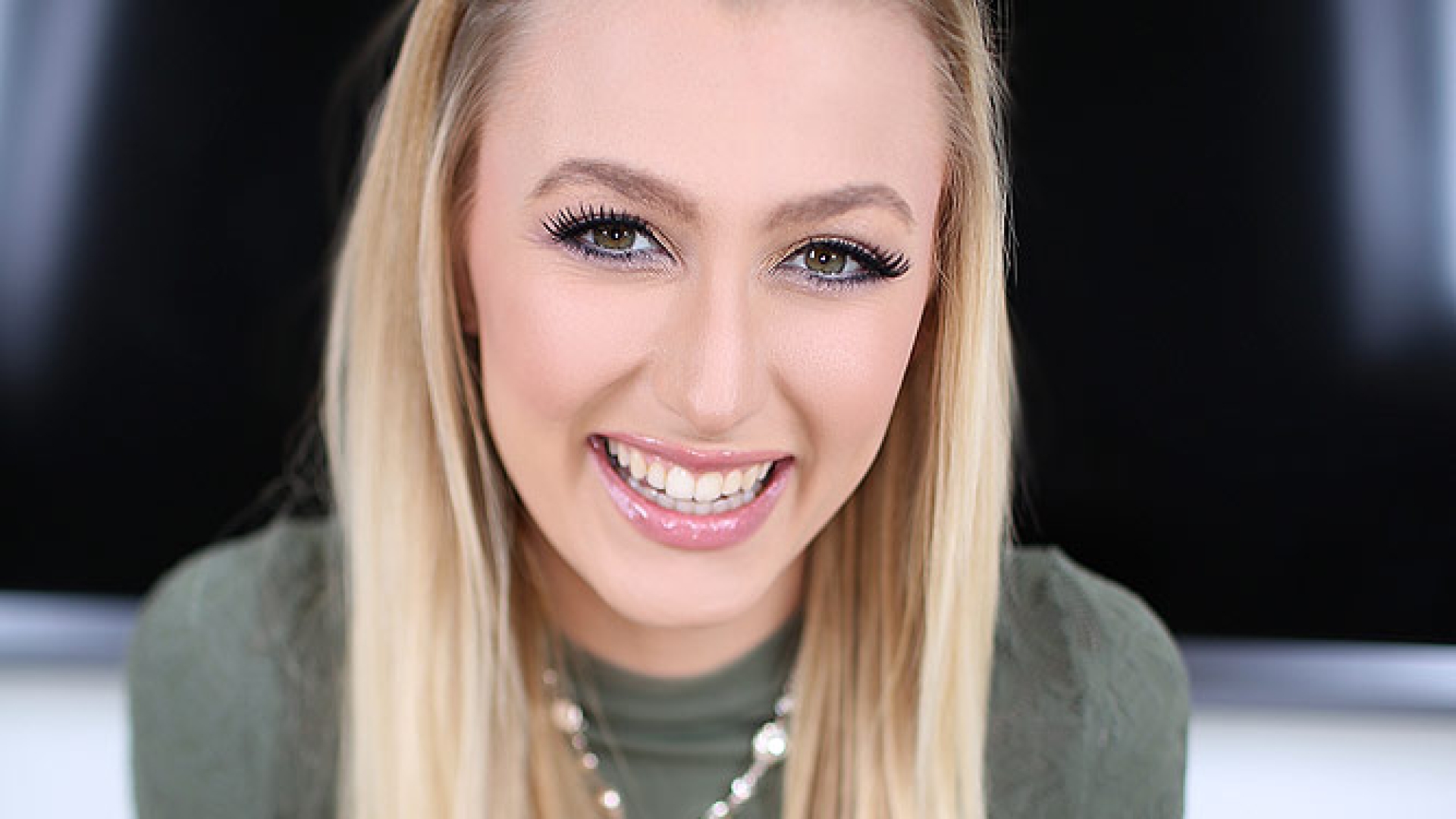 Amateur Allure Presents Alexa Grace POV, Tall Leggy Blonde Loves to Fuck and Swallow in Stunning 4K