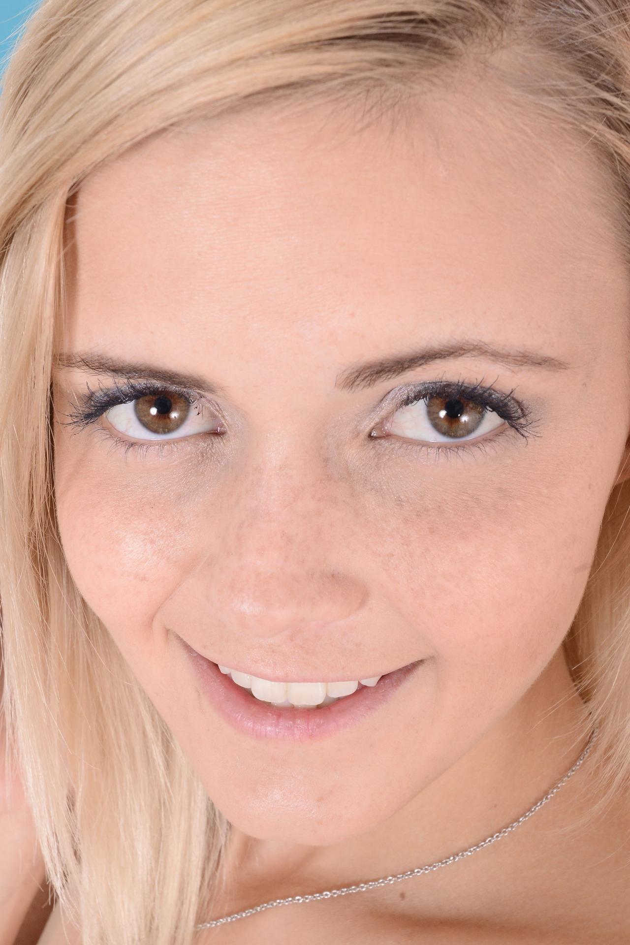 Photo HD Madison Hart - 2