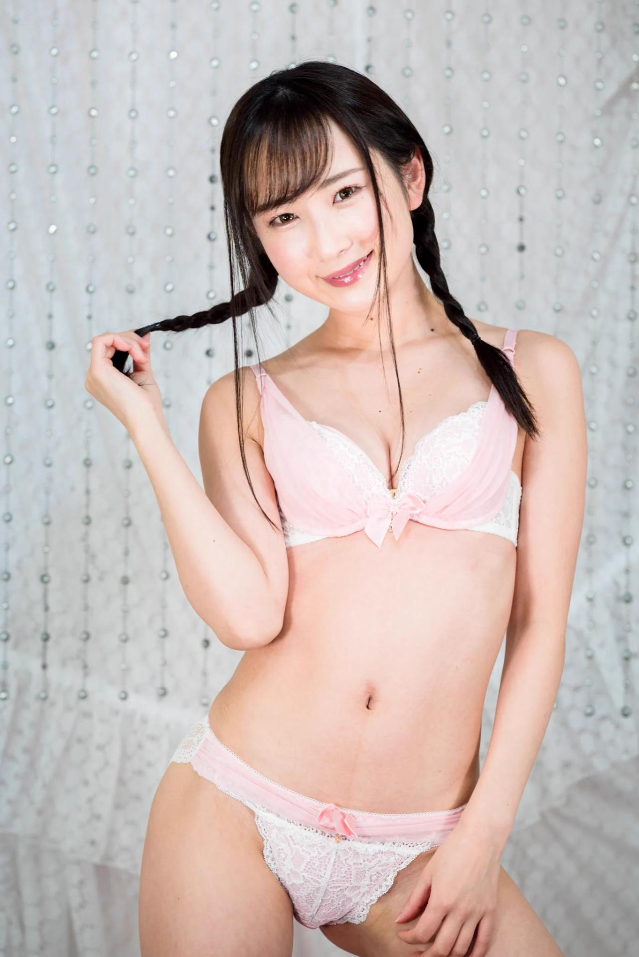 Photo HD Hina Kamino - 1