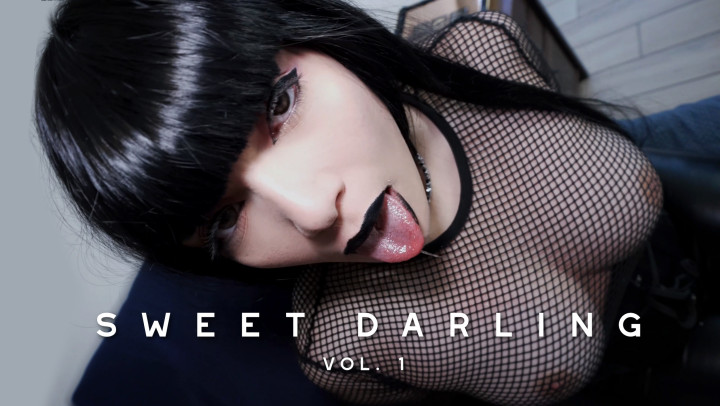 Sweet Darling 1) - The Goth Girlfriend
