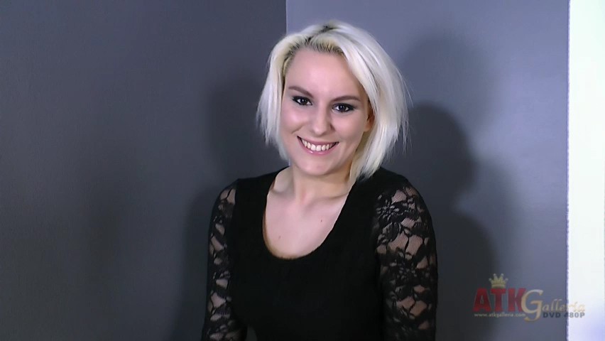 Lucy Shine in Masturbation