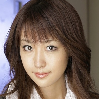 Kokoro Wakaba Fessée