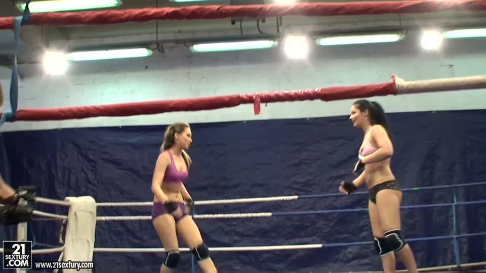 NudeFightClub backstage with Aleska Diamond & Lana S.