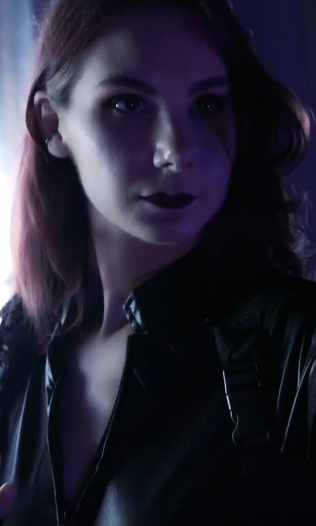 Lucy Westenra Fessée