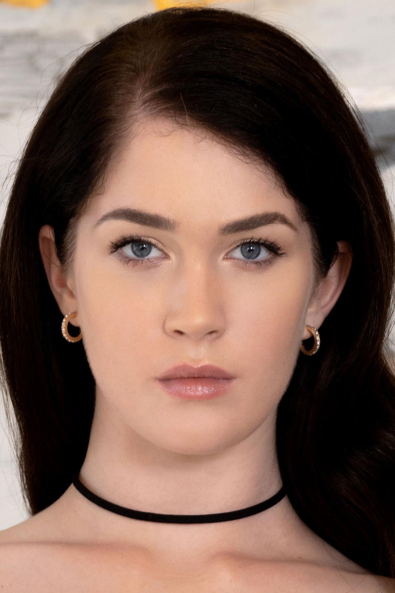 Evelyn Claire