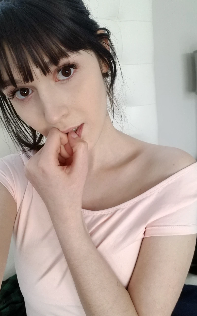 Photo HD Ivy Aura - 1