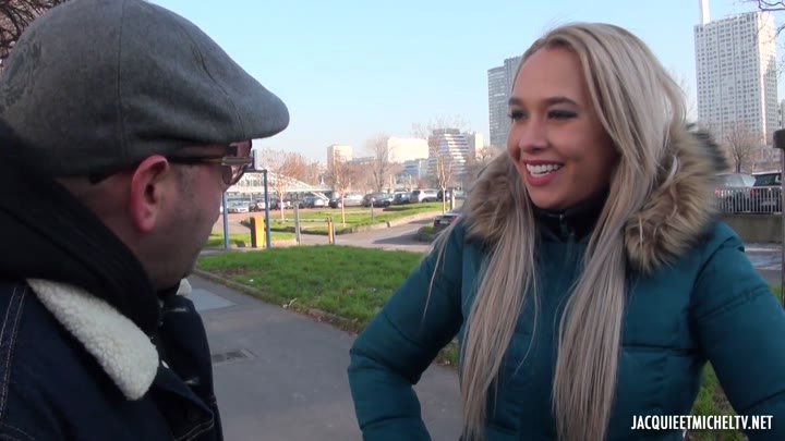 Briana and Anais, Meeting at the Top!