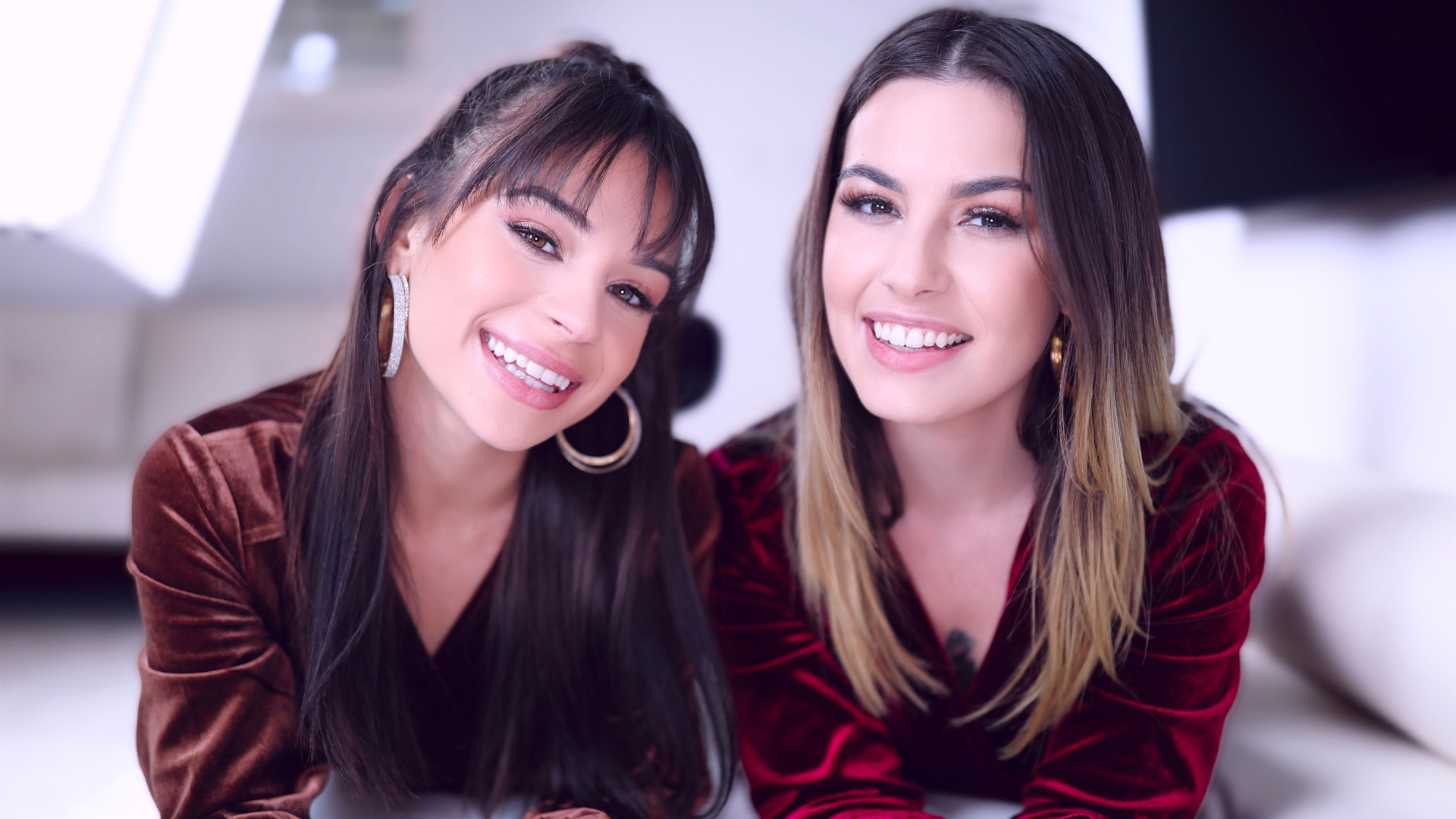 Chanel Camryn and Aria Valencia Return to Amateur Allure For a Hot Valentine's Threesome