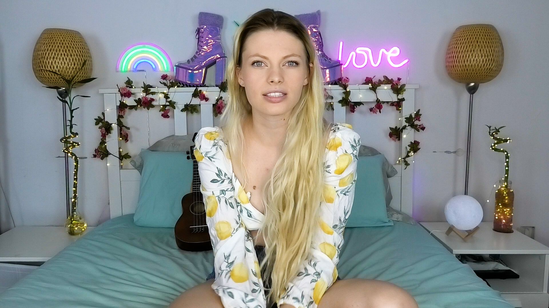 Intimate Moments: The Girl of Many Talents: Interview with Sophie S