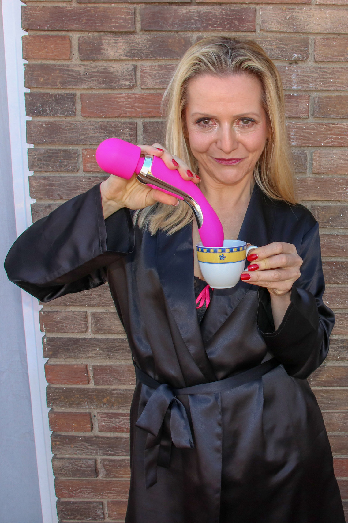 Sofia Del Mar Facial