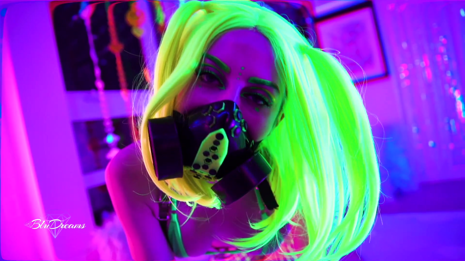 N30N D3M0N Trippy Solo