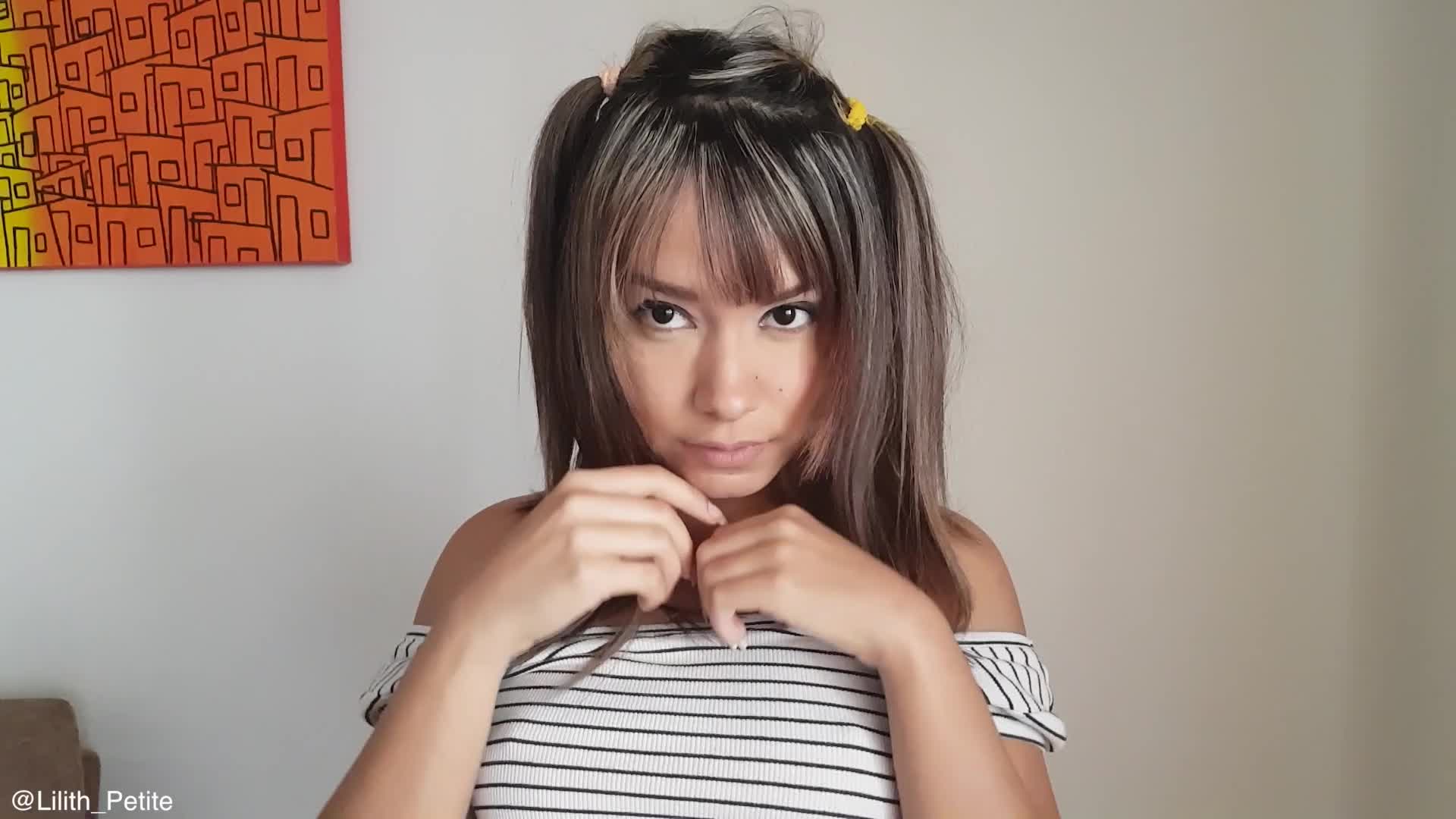 Asian Lolita Play with Daddy and Squirts