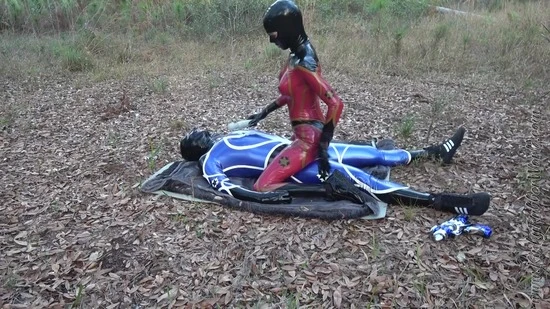 Spaceagent Is Freezing Latex Lara and Taking Advantage of Her