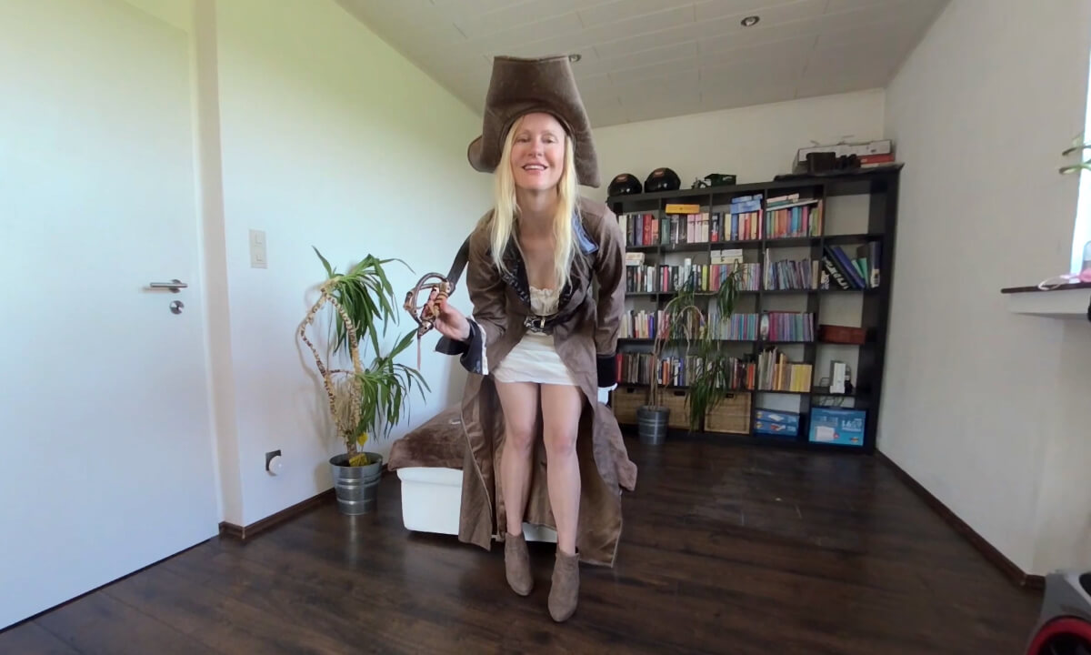 Geile Piratin Mit Behaarter Fotze