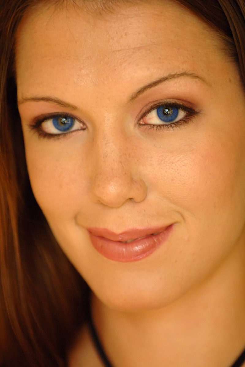 Photo HD Alicia Alighatti - 6