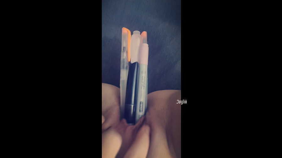 How many pens fit in my pussy?! - Joyiii