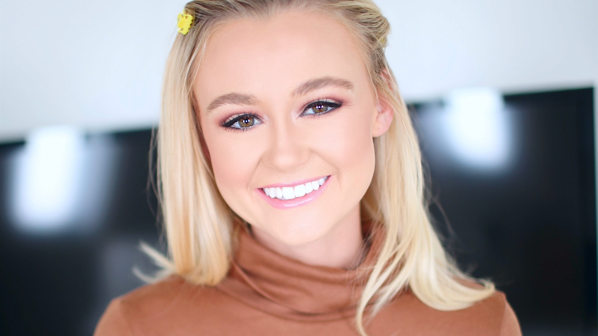 Amateur Allure Features Kenzie Kai POV, Pretty Young Blonde Devours Cock and Cum in 4K