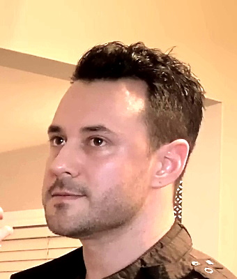 Anthony Cruz Sextoys