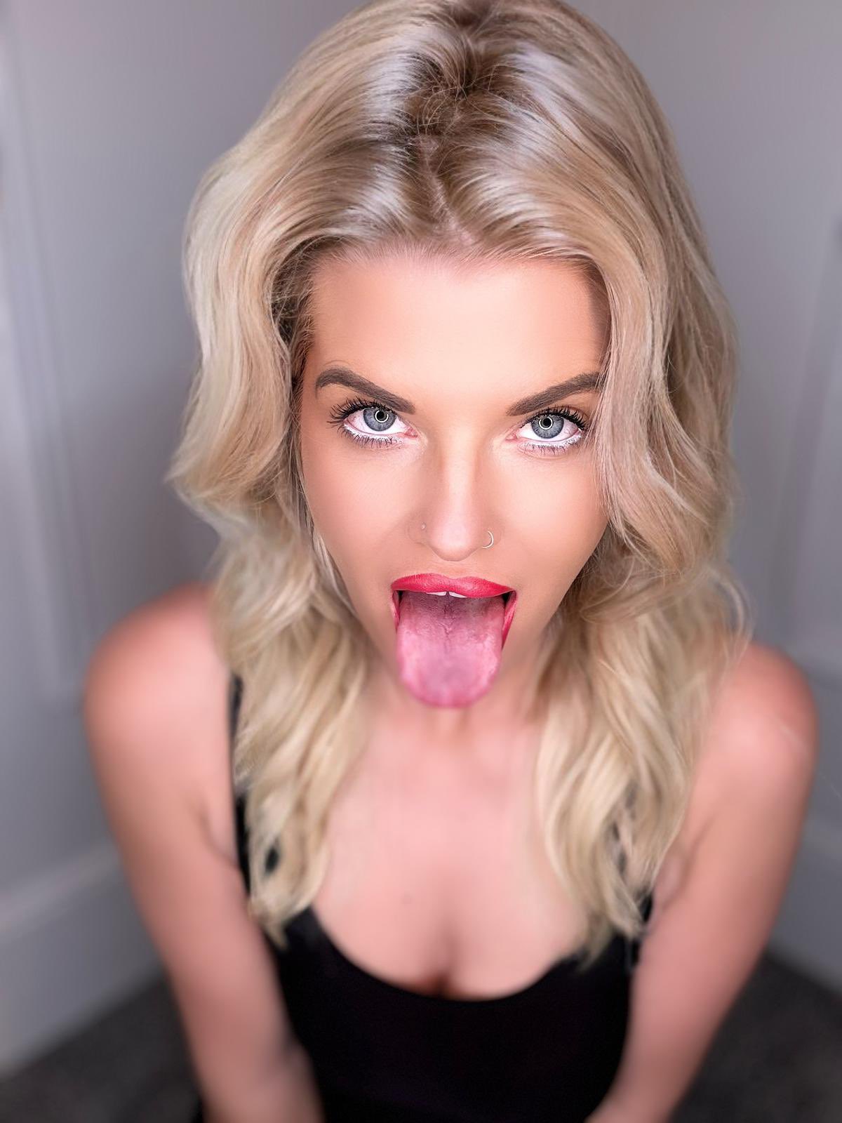 Photo HD Robyn Quinn - 8