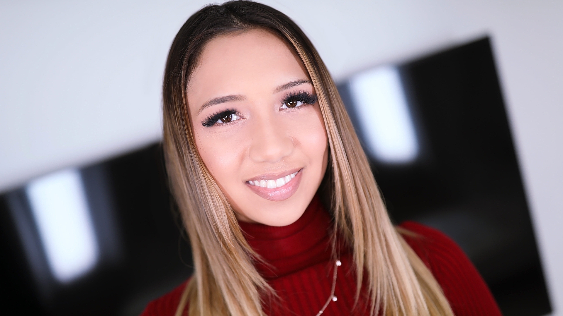 Amateur Allure Introduces Kimora Quin Sucking Cock, Getting Fucked and Swallowing a Hot Load of Cum