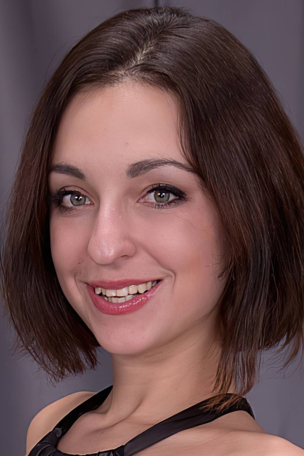 Photo HD Liona Bee - 1