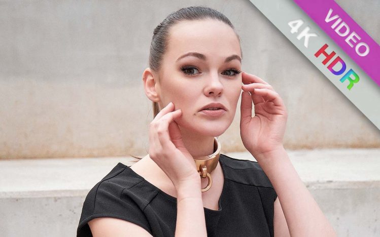 #407 Elegant fashion collared in black