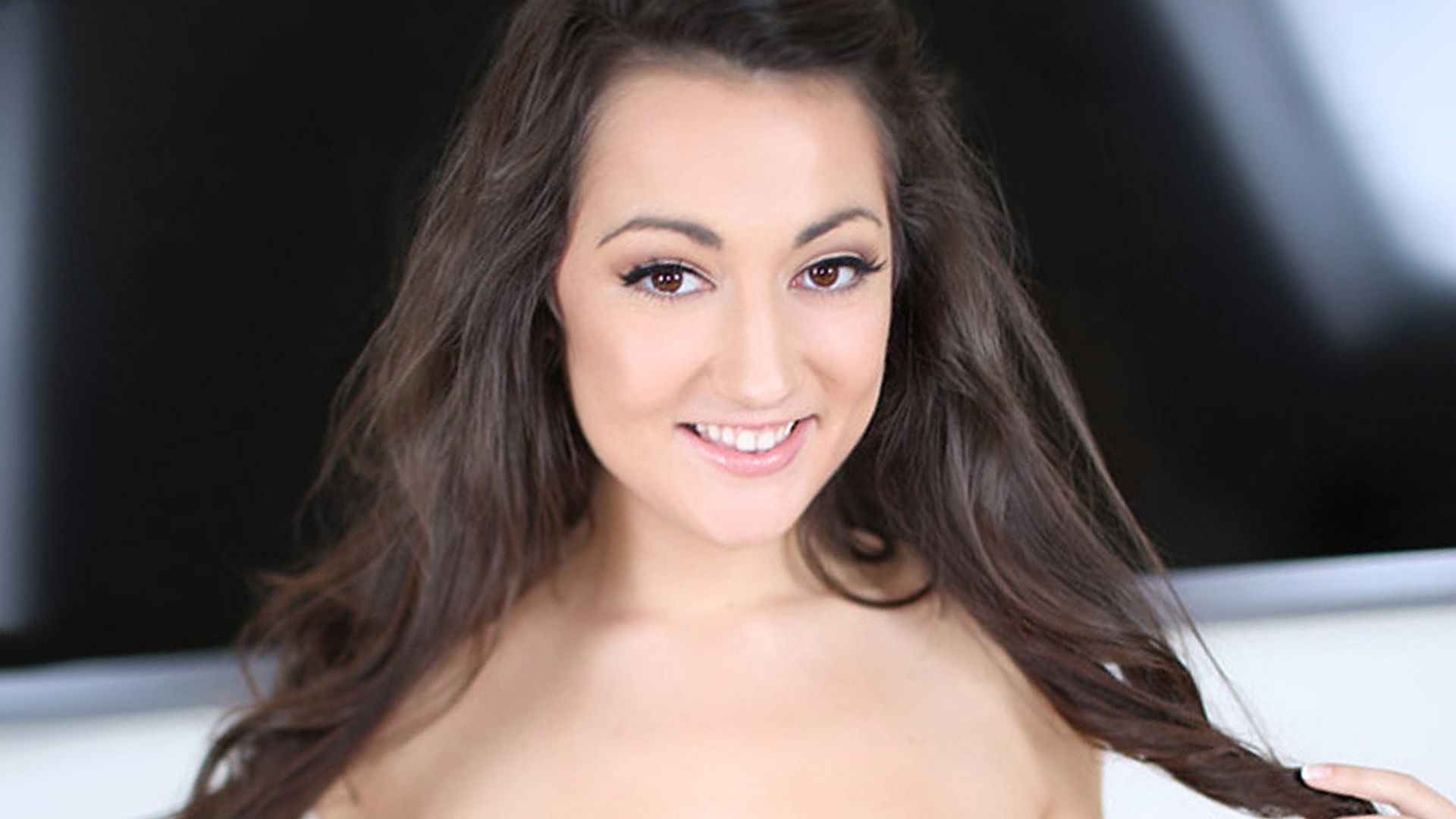 Lily Adams, Southern Beauty Gives Head, Fucks and Swallows!