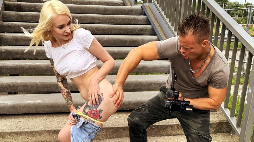 Arterya: Blonde Slut Wants Strange Cock