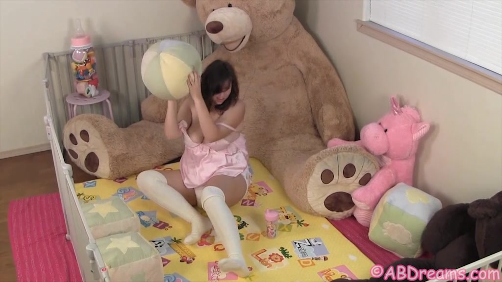Bubbles and the Giant Teddy Bear