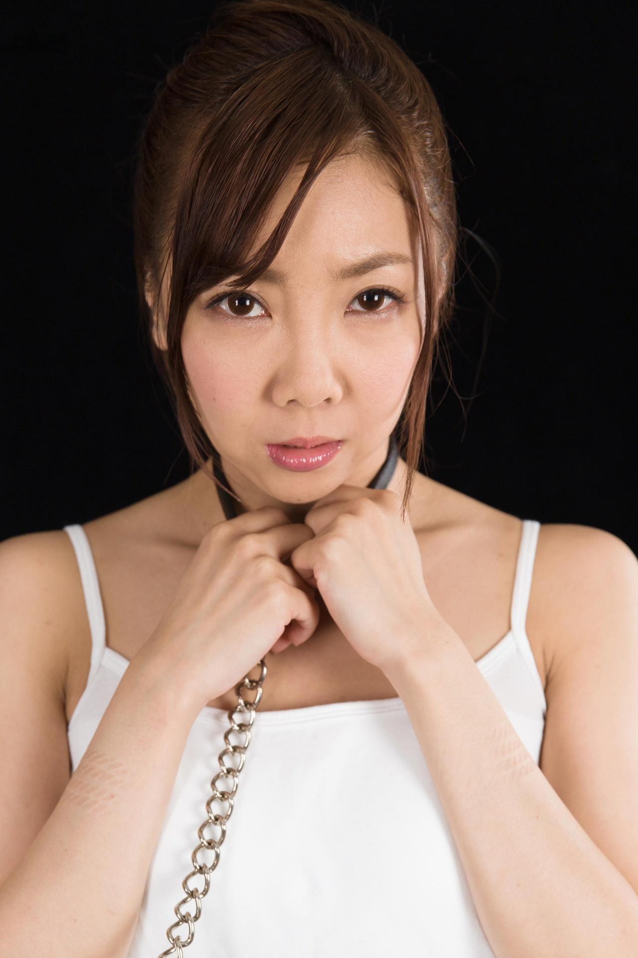 Photo HD Mio Yoshida - 1