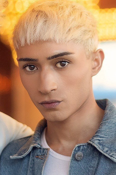 Photo HD Anthony Valentine - 5