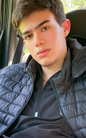 Tonny Elliot Gorge profonde