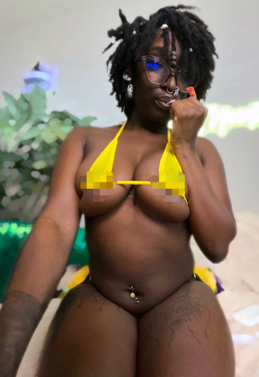 Photo HD Esha Mae - 2