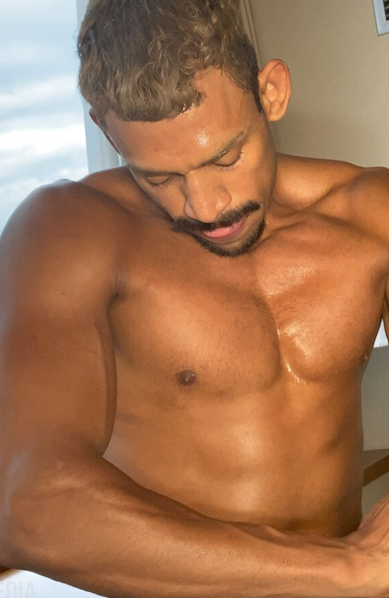 JJ Catracho TIM Suck