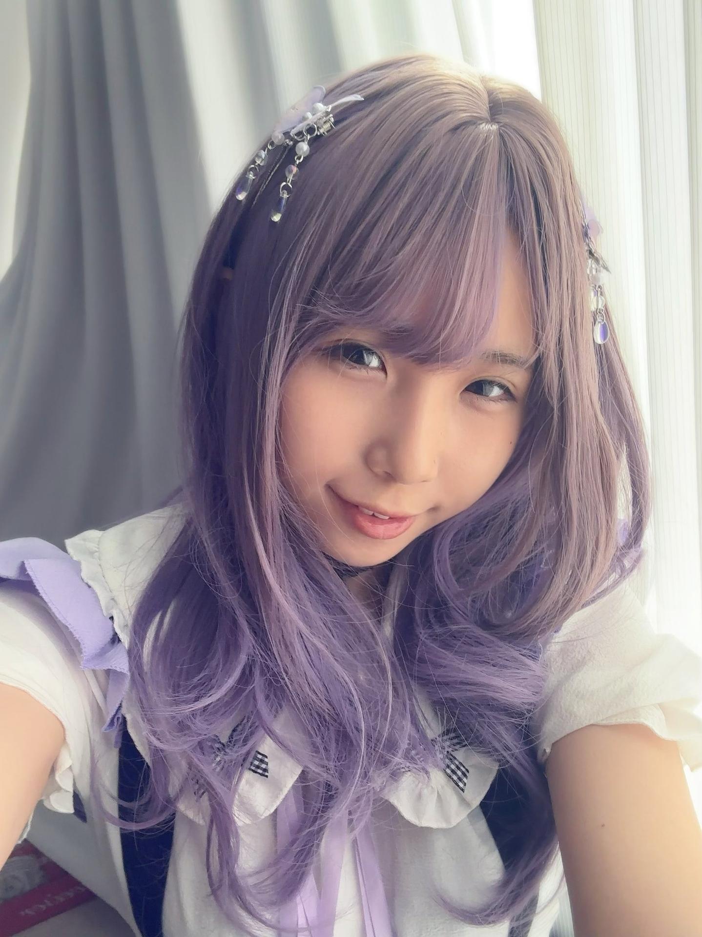 Monaka Sengoku Fisting