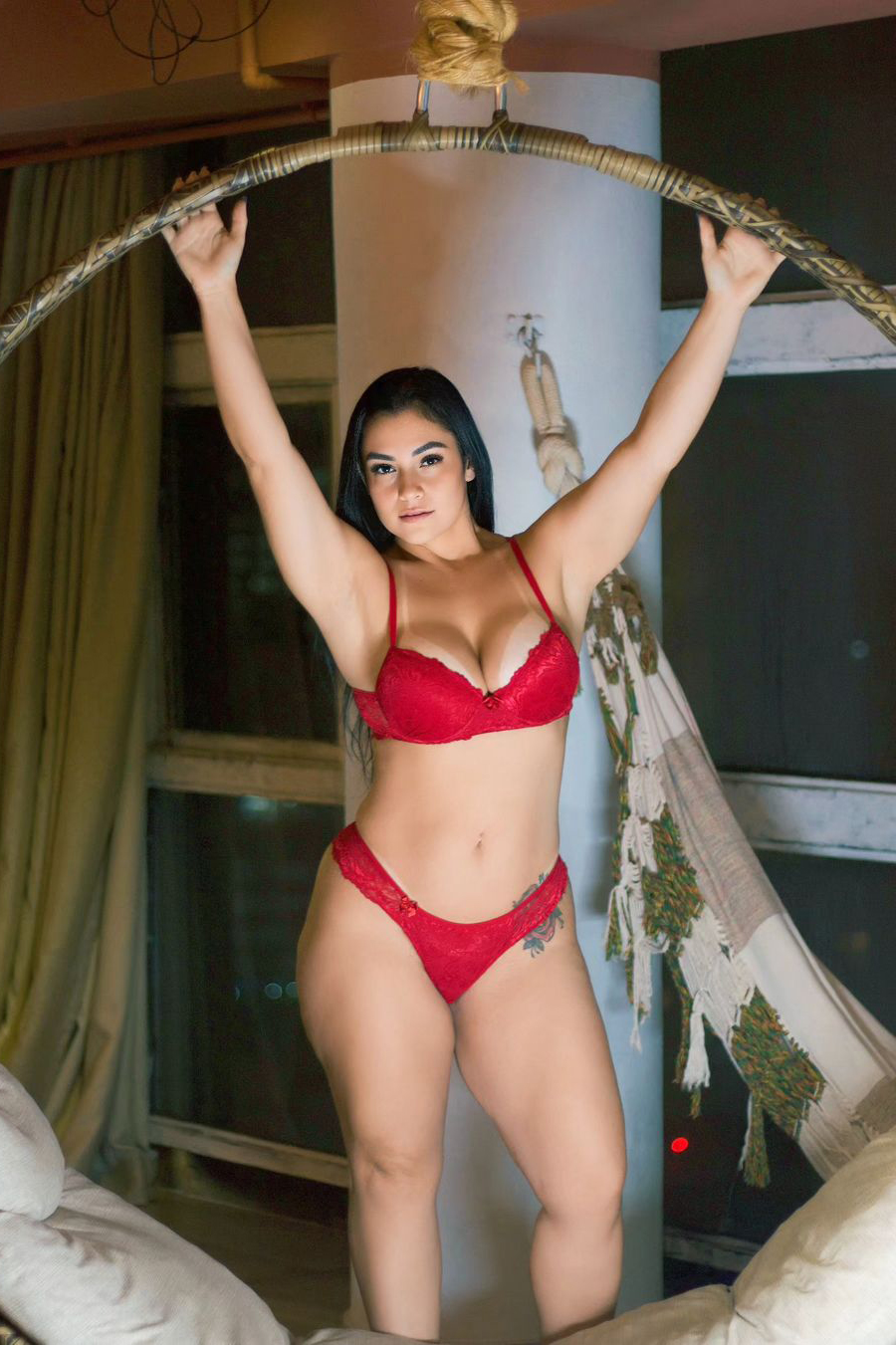 Angel Baronesa Gorge profonde