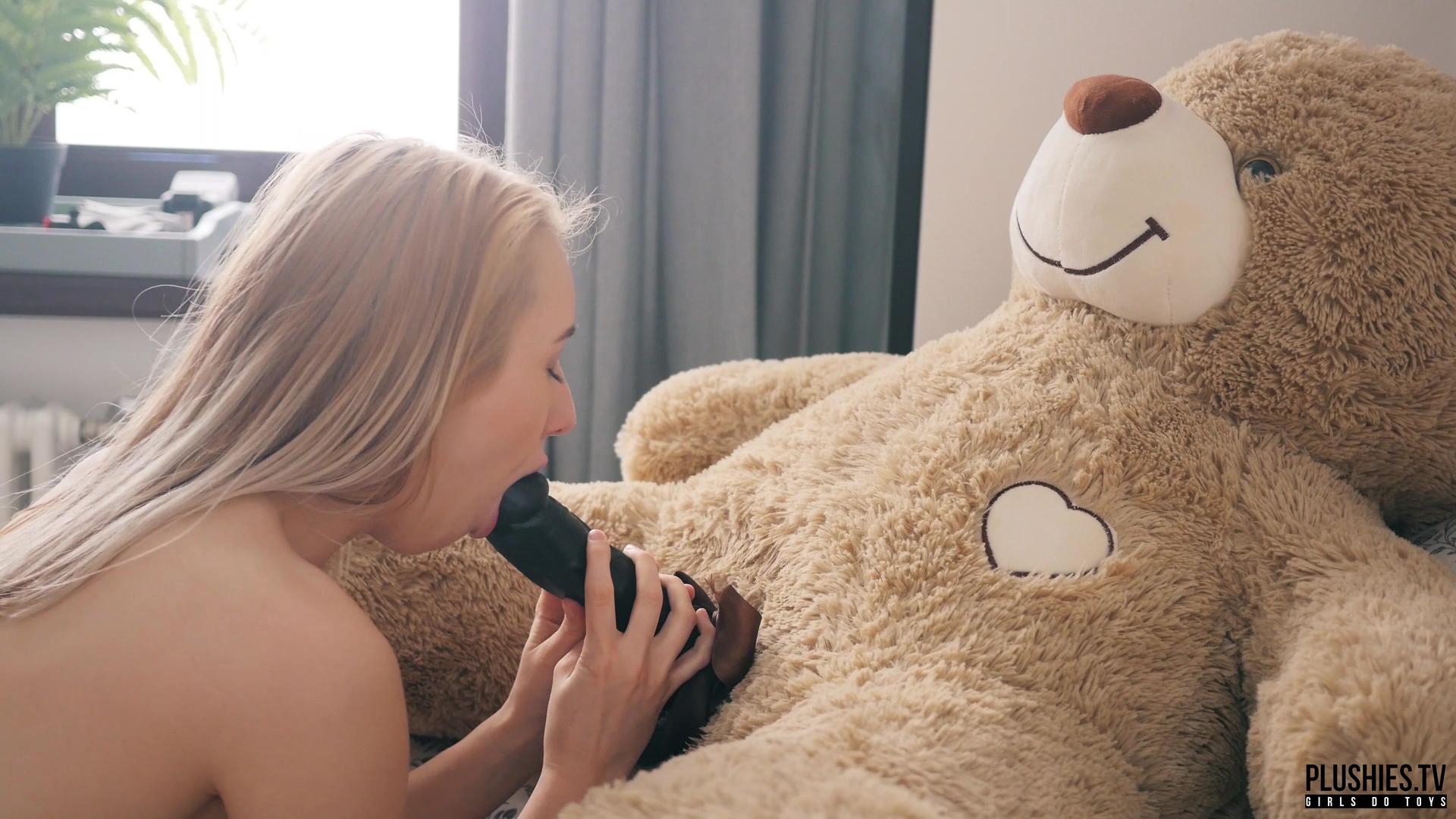 Maya -Jizz I Swallow-