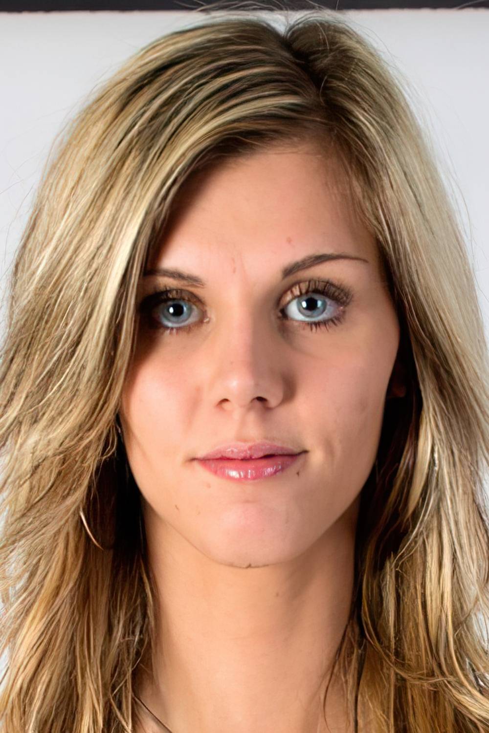 Sindy Vega Domination