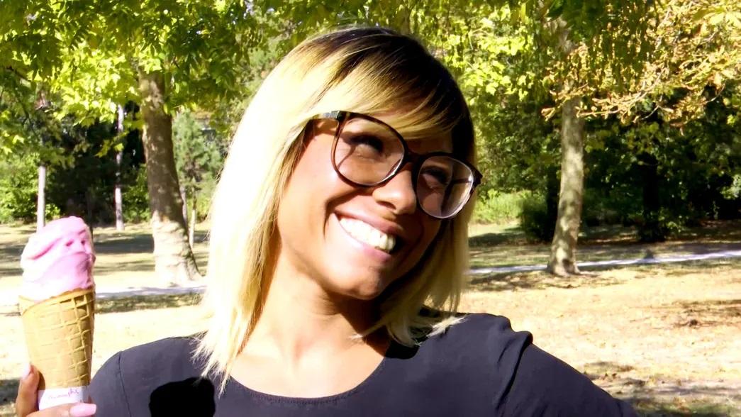 Glamorous and sexy, Rose participates in a frantic threesome with Angel Emily