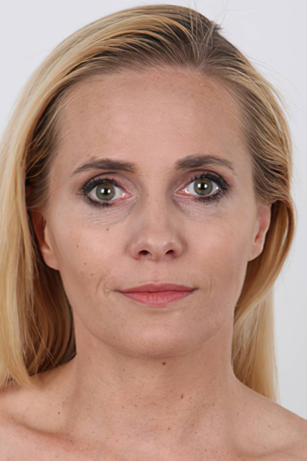 Photo HD Lilly Peterson - 1